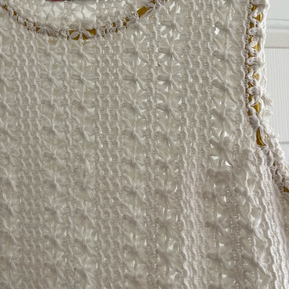 Cover up - Picture 2 of 3